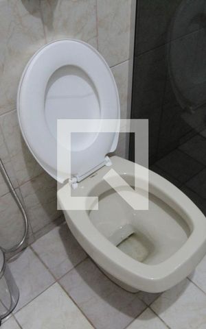 Casa à venda com 365m², 3 quartos e 2 vagasBanheiro Social