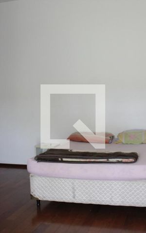 Casa para alugar com 438m², 3 quartos e 5 vagasSuíte 2