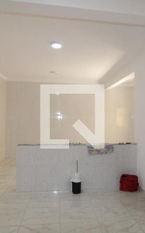 Casa à venda com 130m², 2 quartos e 2 vagasSala / Cozinha