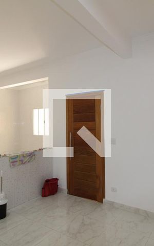 Casa à venda com 130m², 2 quartos e 2 vagasSala / Cozinha
