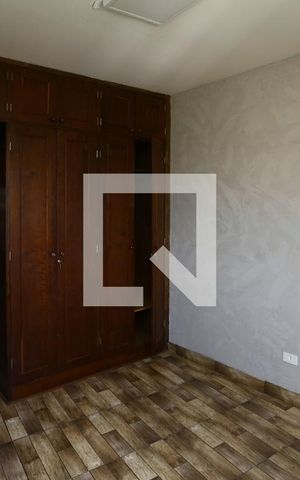 Casa à venda com 200m², 3 quartos e 2 vagas Casa à venda com 200m², 3 quartos e 2 vagasQuarto 2