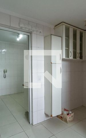 Apartamento à venda com 106m², 3 quartos e 2 vagas Apartamento à venda com 106m², 3 quartos e 2 vagasÁrea de Serviço