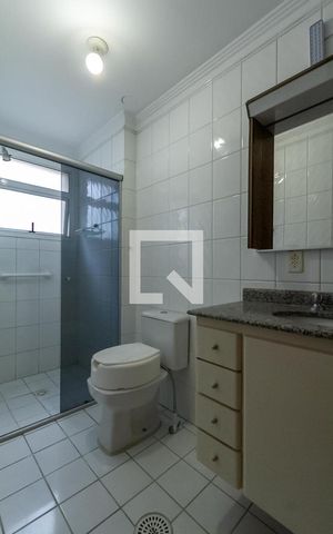 Apartamento à venda com 106m², 3 quartos e 2 vagas Apartamento à venda com 106m², 3 quartos e 2 vagasBanheiro da Suíte