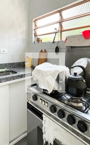Casa à venda com 300m², 3 quartos e 4 vagas Casa à venda com 300m², 3 quartos e 4 vagasÁrea de Serviço