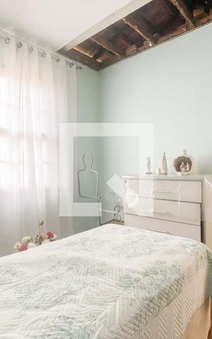 Casa à venda com 300m², 3 quartos e 4 vagas Casa à venda com 300m², 3 quartos e 4 vagasQuarto 1