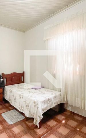 Casa à venda com 300m², 3 quartos e 4 vagas Casa à venda com 300m², 3 quartos e 4 vagasQuarto 3