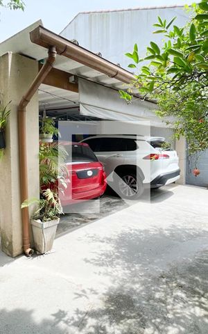 Casa à venda com 300m², 3 quartos e 4 vagas Casa à venda com 300m², 3 quartos e 4 vagasGaragem