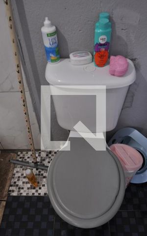 Casa à venda com 150m², 5 quartos e 2 vagasBanheiro 3