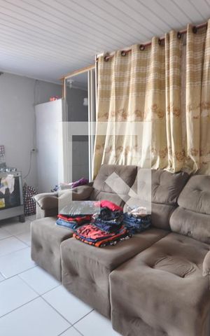 Casa à venda com 150m², 5 quartos e 2 vagasSala 02