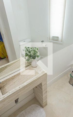 Casa para alugar com 400m², 3 quartos e 8 vagasLavabo