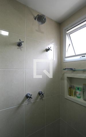Apartamento à venda com 175m², 3 quartos e 3 vagasBanheiro da Suíte 2
