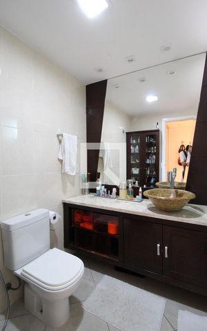 Apartamento à venda com 175m², 3 quartos e 3 vagasBanheiro da Suíte 3