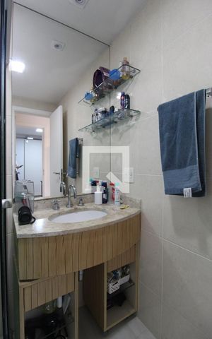 Apartamento à venda com 175m², 3 quartos e 3 vagasBanheiro da Suíte 2