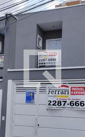 Casa à venda com 105m², 3 quartos e 2 vagas Casa à venda com 105m², 3 quartos e 2 vagasFachada