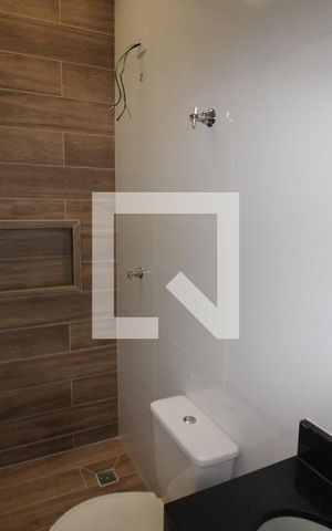 Casa à venda com 105m², 3 quartos e 2 vagasBanheiro