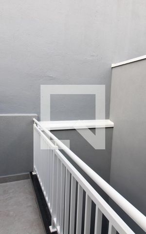 Casa à venda com 105m², 3 quartos e 2 vagasQuarto 1 - Varanda