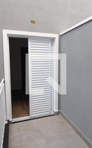 Casa à venda com 105m², 3 quartos e 2 vagasQuarto 1 - Varanda