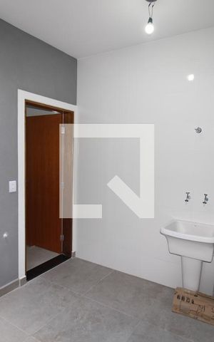 Casa à venda com 105m², 3 quartos e 2 vagasÁrea de Serviço