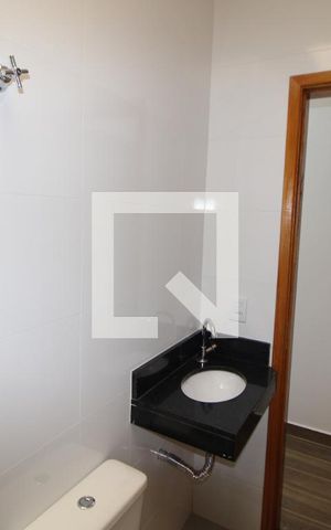 Casa à venda com 105m², 3 quartos e 2 vagasBanheiro
