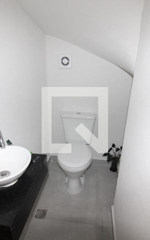 Casa à venda com 105m², 3 quartos e 2 vagasLavabo