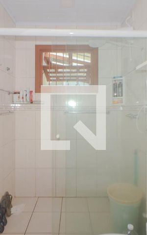 Casa à venda com 490m², 4 quartos e 2 vagas Casa à venda com 490m², 4 quartos e 2 vagasBanheiro 2