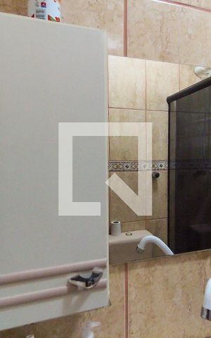 Casa à venda com 180m², 3 quartos e 5 vagas Casa à venda com 180m², 3 quartos e 5 vagasBanheiro da Suíte 2