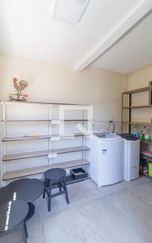 Studio para alugar com 27m², 1 quarto e sem vaga Studio para alugar com 27m², 1 quarto e sem vagaÁrea de serviço