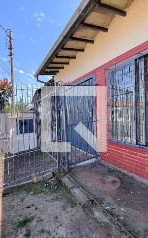 Casa à venda com 156m², 3 quartos e 2 vagasFachada