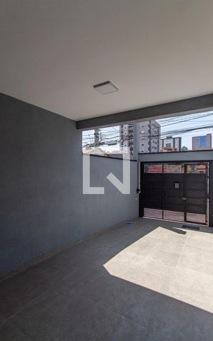 Casa à venda com 119m², 3 quartos e 2 vagas Casa à venda com 119m², 3 quartos e 2 vagasGaragem