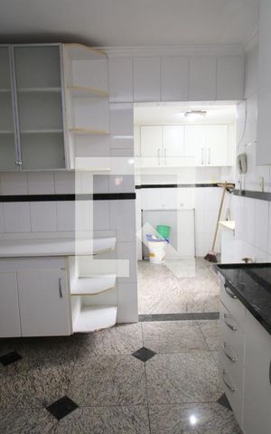 Apartamento à venda com 70m², 2 quartos e sem vagaCozinha