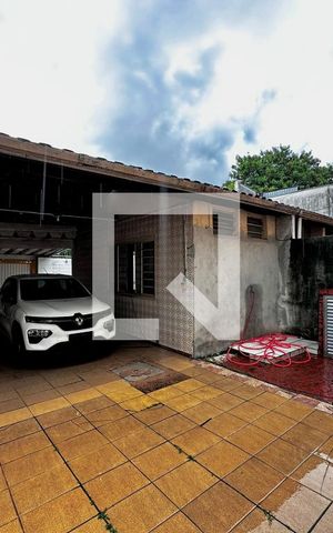 Casa à venda com 189m², 3 quartos e 4 vagas Casa à venda com 189m², 3 quartos e 4 vagasGaragem