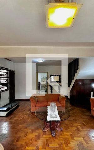 Casa à venda com 189m², 3 quartos e 4 vagas Casa à venda com 189m², 3 quartos e 4 vagasSala