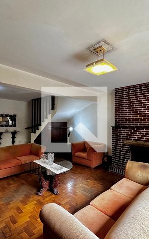 Casa à venda com 189m², 3 quartos e 4 vagas Casa à venda com 189m², 3 quartos e 4 vagasSala