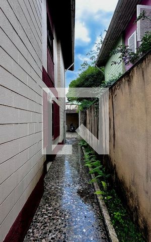 Casa à venda com 189m², 3 quartos e 4 vagas Casa à venda com 189m², 3 quartos e 4 vagasÁrea Externa