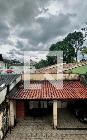 Casa à venda com 189m², 3 quartos e 4 vagas Casa à venda com 189m², 3 quartos e 4 vagasVista Suíte