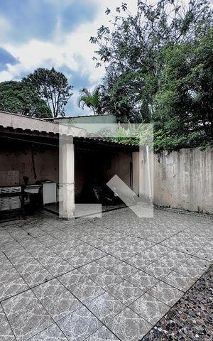 Casa à venda com 189m², 3 quartos e 4 vagas Casa à venda com 189m², 3 quartos e 4 vagasÁrea Externa