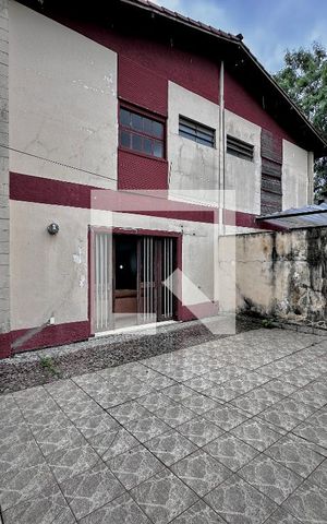 Casa à venda com 189m², 3 quartos e 4 vagas Casa à venda com 189m², 3 quartos e 4 vagasÁrea Externa