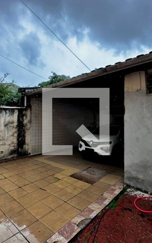 Casa à venda com 189m², 3 quartos e 4 vagas Casa à venda com 189m², 3 quartos e 4 vagasGaragem
