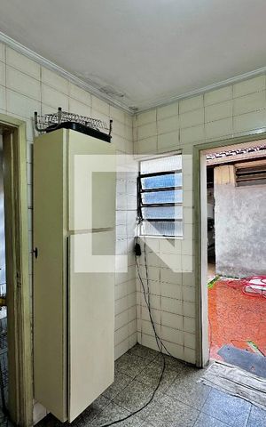 Casa à venda com 189m², 3 quartos e 4 vagas Casa à venda com 189m², 3 quartos e 4 vagasCozinha