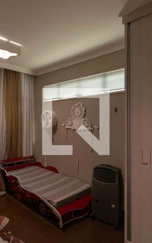 Casa à venda com 210m², 3 quartos e 4 vagas Casa à venda com 210m², 3 quartos e 4 vagasQuarto 1