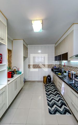 Apartamento à venda com 180m², 2 quartos e 1 vagaCozinha