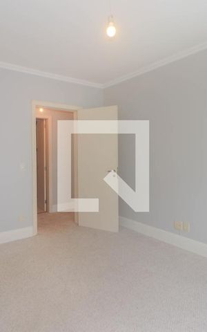 Apartamento à venda com 277m², 3 quartos e 4 vagas Apartamento à venda com 277m², 3 quartos e 4 vagasQuarto 1