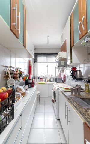 Apartamento à venda com 226m², 2 quartos e 2 vagasCozinha