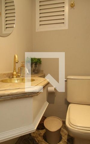 Apartamento para alugar com 286m², 3 quartos e 3 vagasLavabo