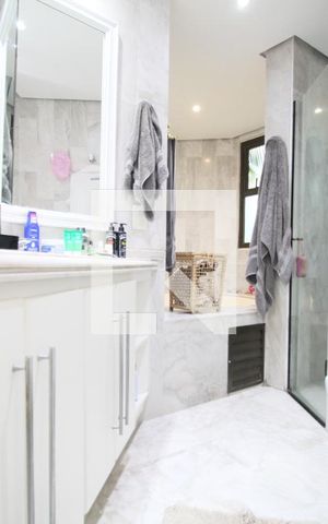 Apartamento para alugar com 286m², 3 quartos e 3 vagasBanheiro suíte master