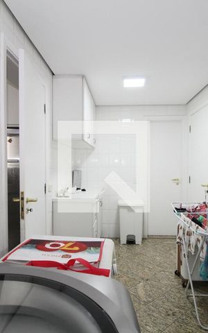 Apartamento para alugar com 286m², 3 quartos e 3 vagasÁrea de Serviço
