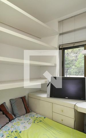 Apartamento para alugar com 286m², 3 quartos e 3 vagasQuarto de Serviço