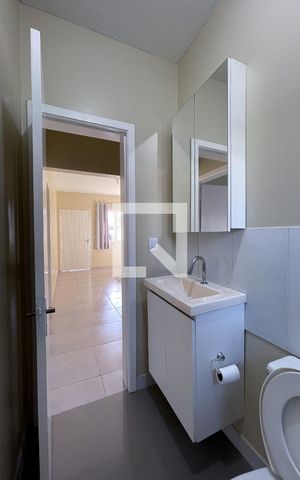 Casa para alugar com 90m², 2 quartos e 1 vaga Casa para alugar com 90m², 2 quartos e 1 vagaBanheiro