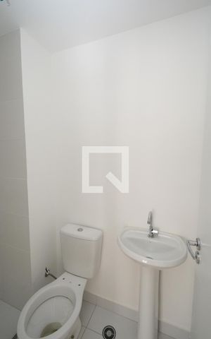 Apartamento para alugar com 37m², 2 quartos e sem vagaBanheiro