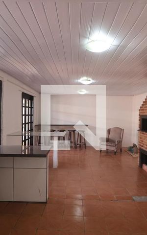 Casa para alugar com 100m², 1 quarto e 3 vagasSala/Cozinha